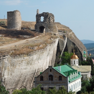 Инкерманский пещерный монастырь